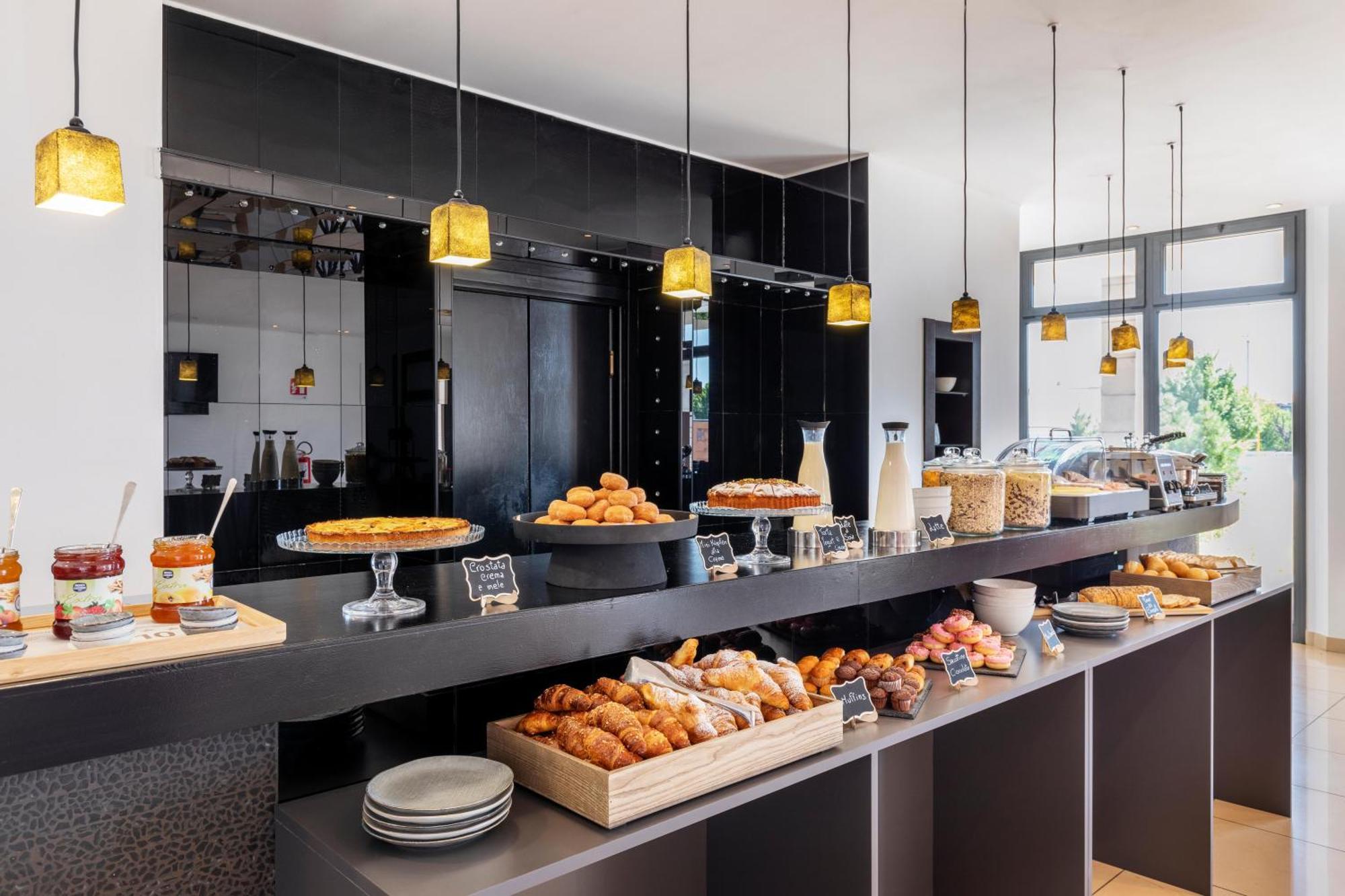 B&B Hotel Сасуоло Екстериор снимка